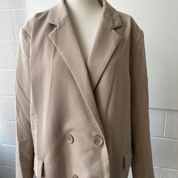 La Rochelle Blazer - Picture 2 of 4